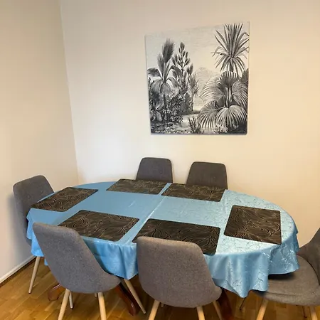 Petit Paradis 74 Grand Rue *