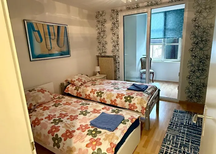 Petit Paradis 74 Grand Rue